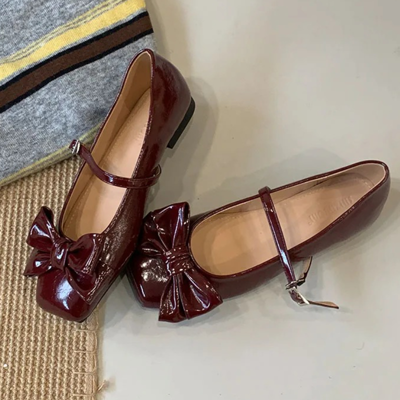 Cute Bowknot Square Toe Design - Women Shoes Brands 评论和价格