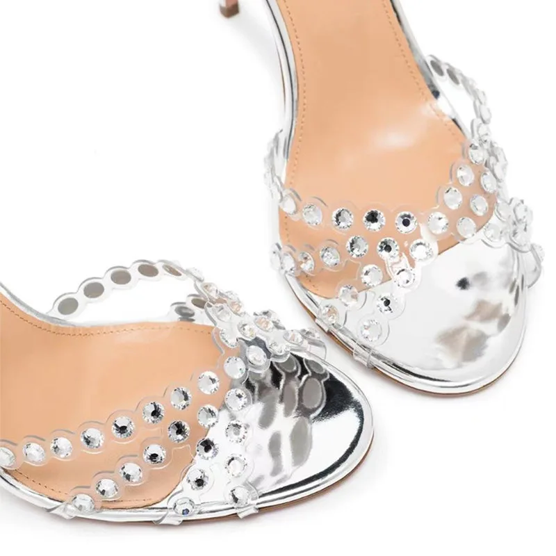 Socialite Plus Size Silver Hee - Women'S Shoes Peep Toe 评论和价格